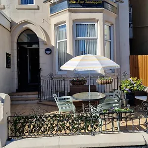 The New Sandygate Flats Apartment