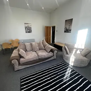 No 3 - Large 1 Bed Near Sefton Park And Lark Lane Apartment