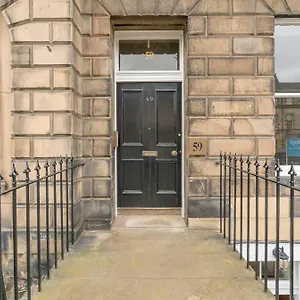 Melville Street Apartment