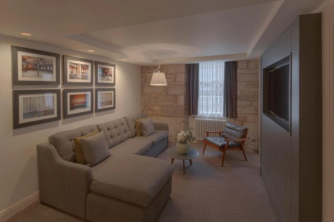 Cheval Old Town Chambers Aparthotel Edinburg 5*,