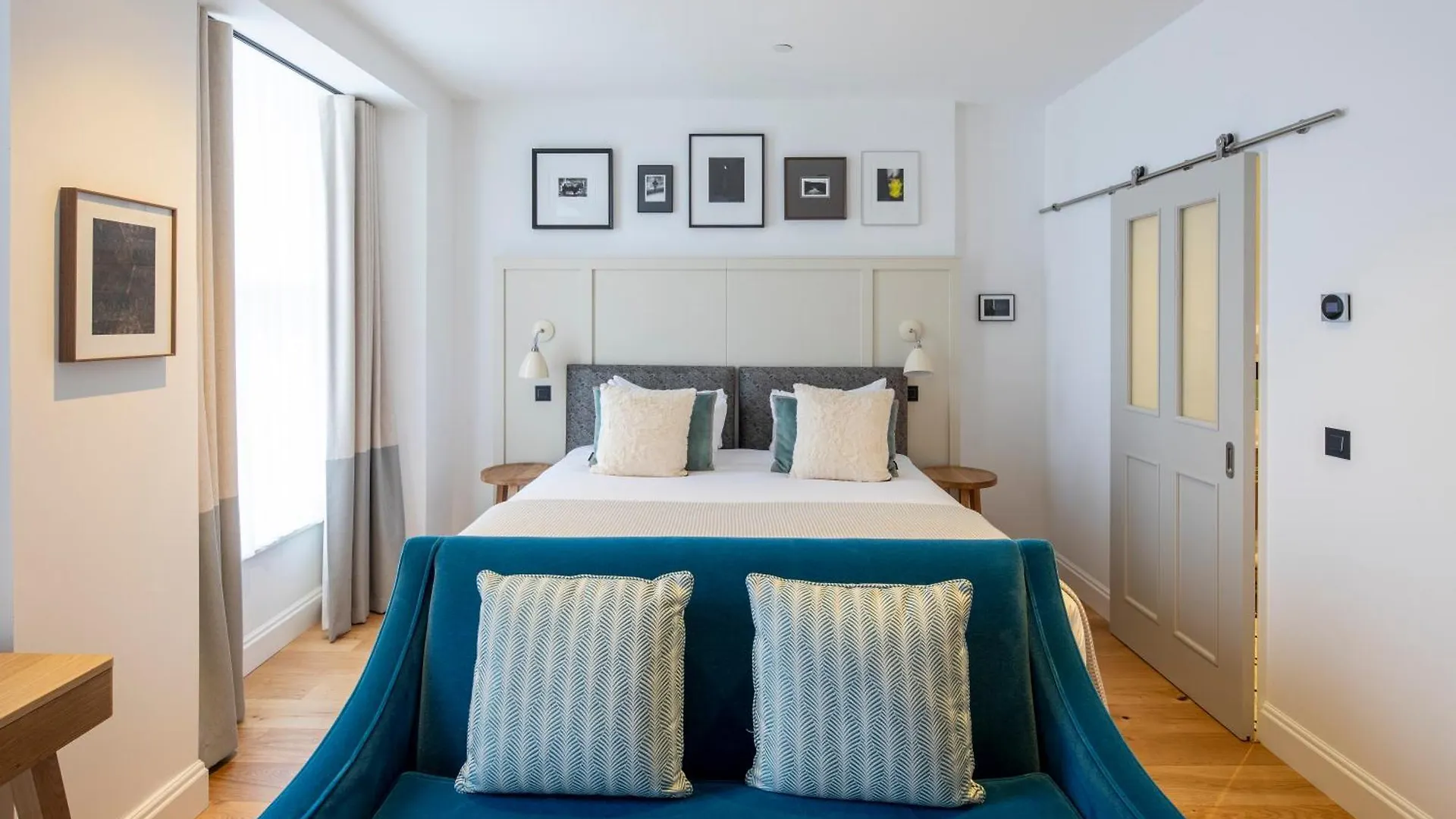 Cheval Old Town Chambers Aparthotel Edinburg 5*,
